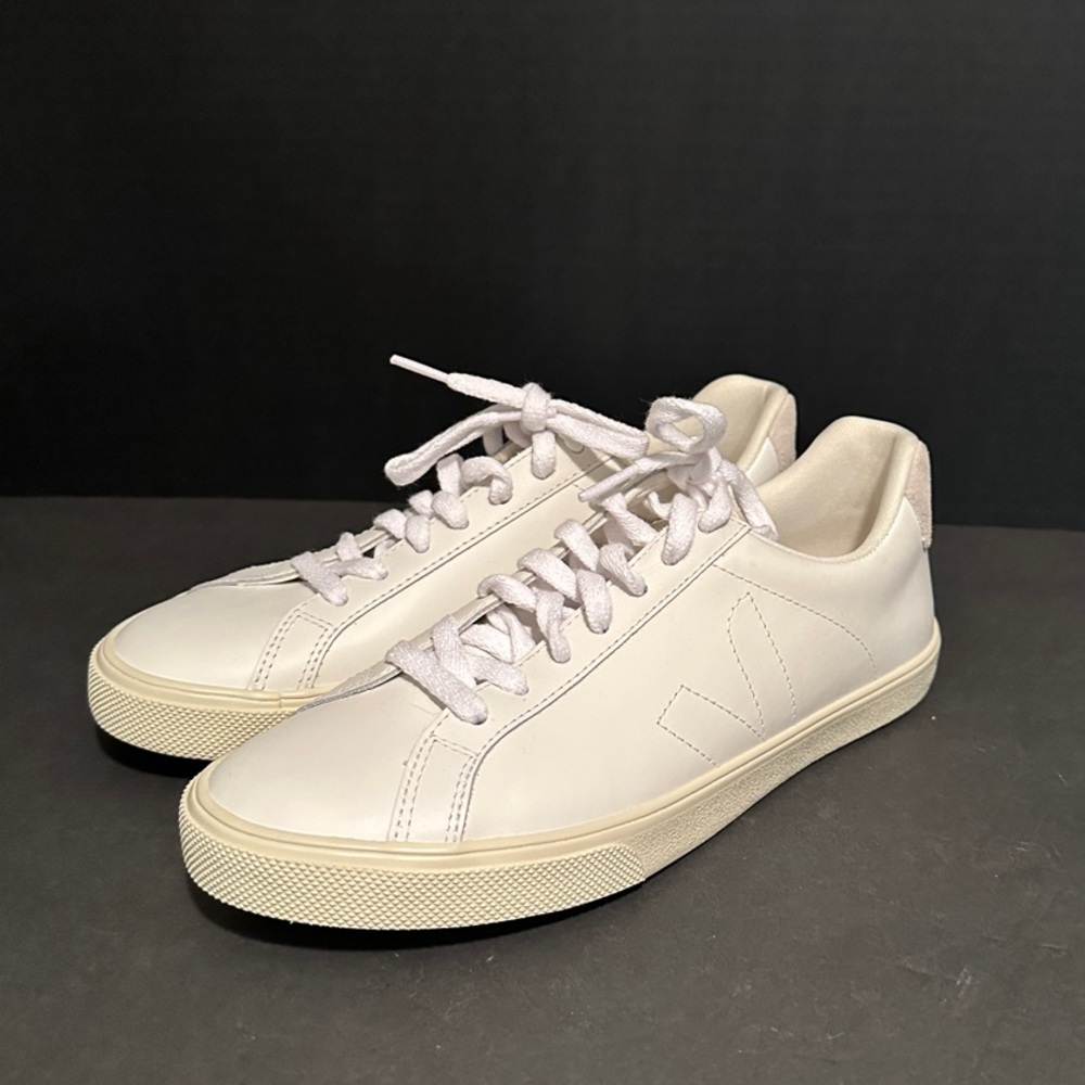 Veja Women's Esplar White Sneakers